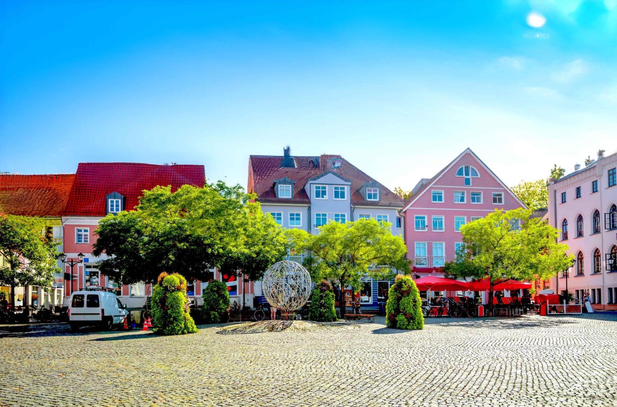 Ferienhaus Charlotta Mit Terrasse Waren  Luaran gambar